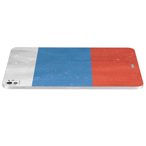 Russian Flag Distressed iPad Pro 13in M4 (2024) Skin